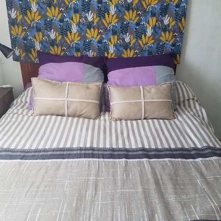 Petit Logement Dans Un Ecrin De Verdure Saint-Herblain Bagian luar foto
